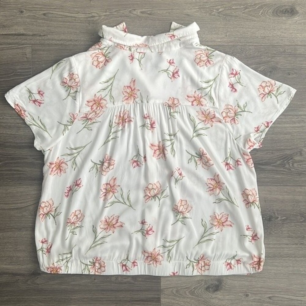 TORRID Floral Short Sleeve Blouse Size 2X Crepe Button Knotted Front Boho Spring - Picture 8 of 12